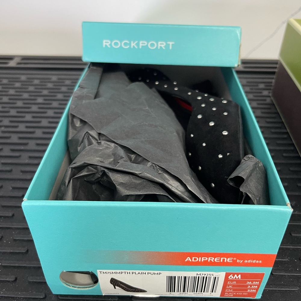 ROCKPORT 75mm Total Motion Women’s Pump Sz 6M Black Kid Suede Stud NIB - Picture 2 of 13
